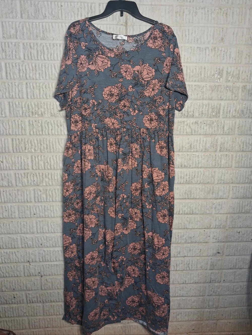 Nemidor Floral Scoop-Neck Maxi Dress in Blue and Dusty Rose Size 24